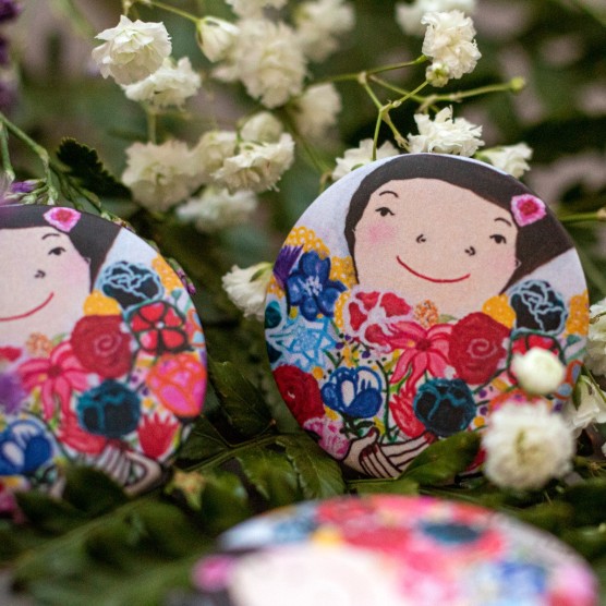 Chapa por una vida en color | Regalos solidarios SJD