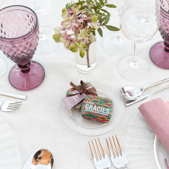 Cajita de caramelos para celebraciones solidarias