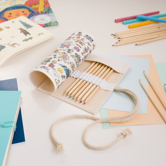 EnrotllArt! Estuche ilustrado por Pilarín Bayés 2